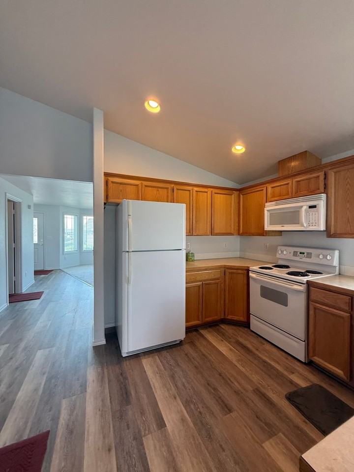 4603 Messara Ln - Photo 5 of 20