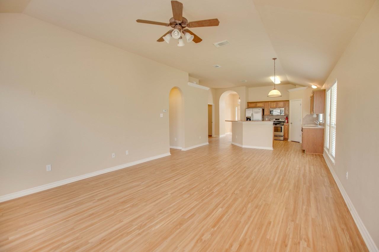 7517 Fort Griffen Dr - Photo 4 of 11