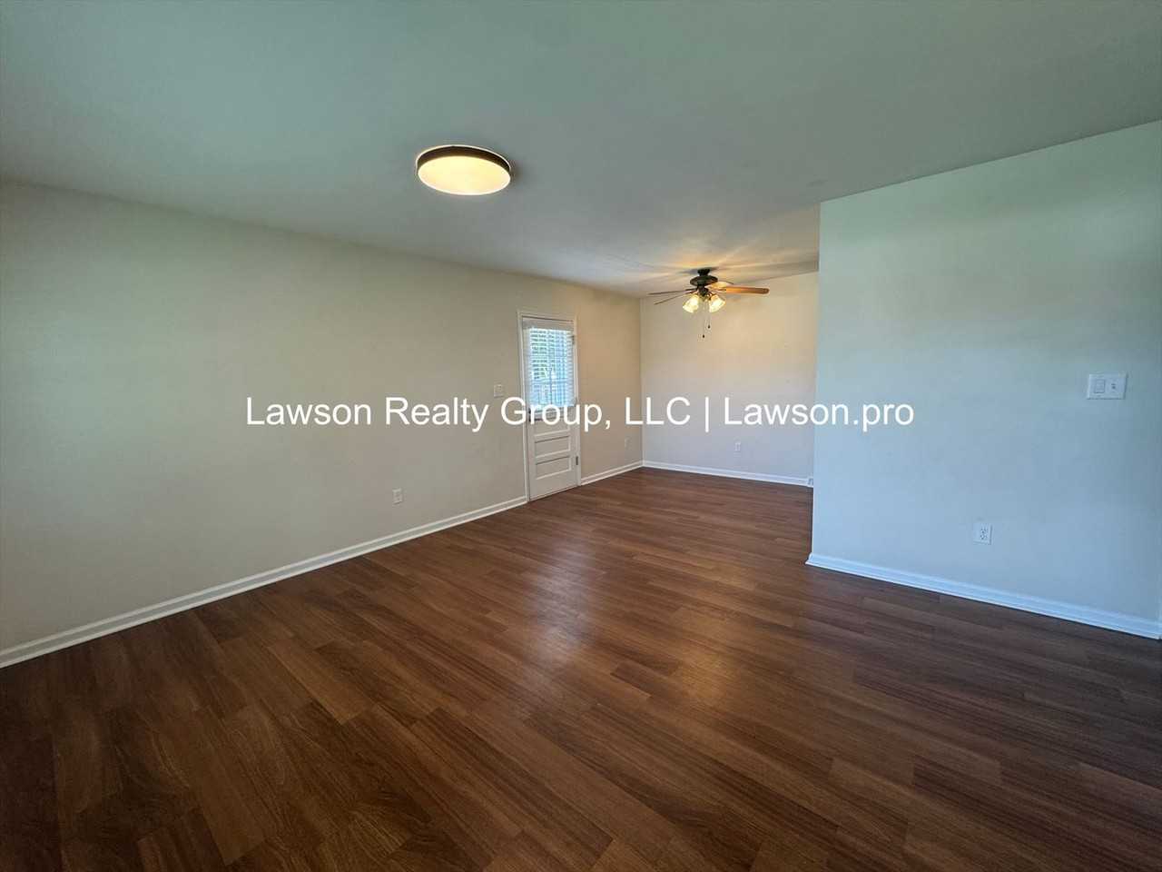 4711 Pennsylvania Ave Ne - Photo 2 of 22