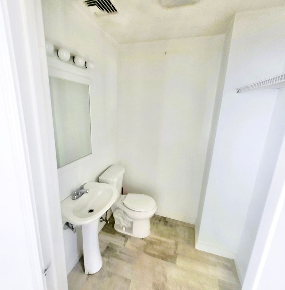 27 Felix St #2 - Photo 6 of 11