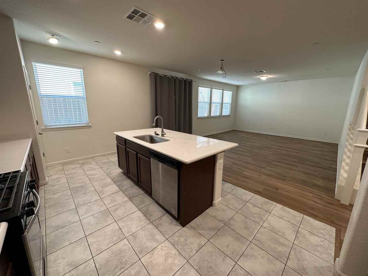 10720 Padua Way - Photo 6 of 27