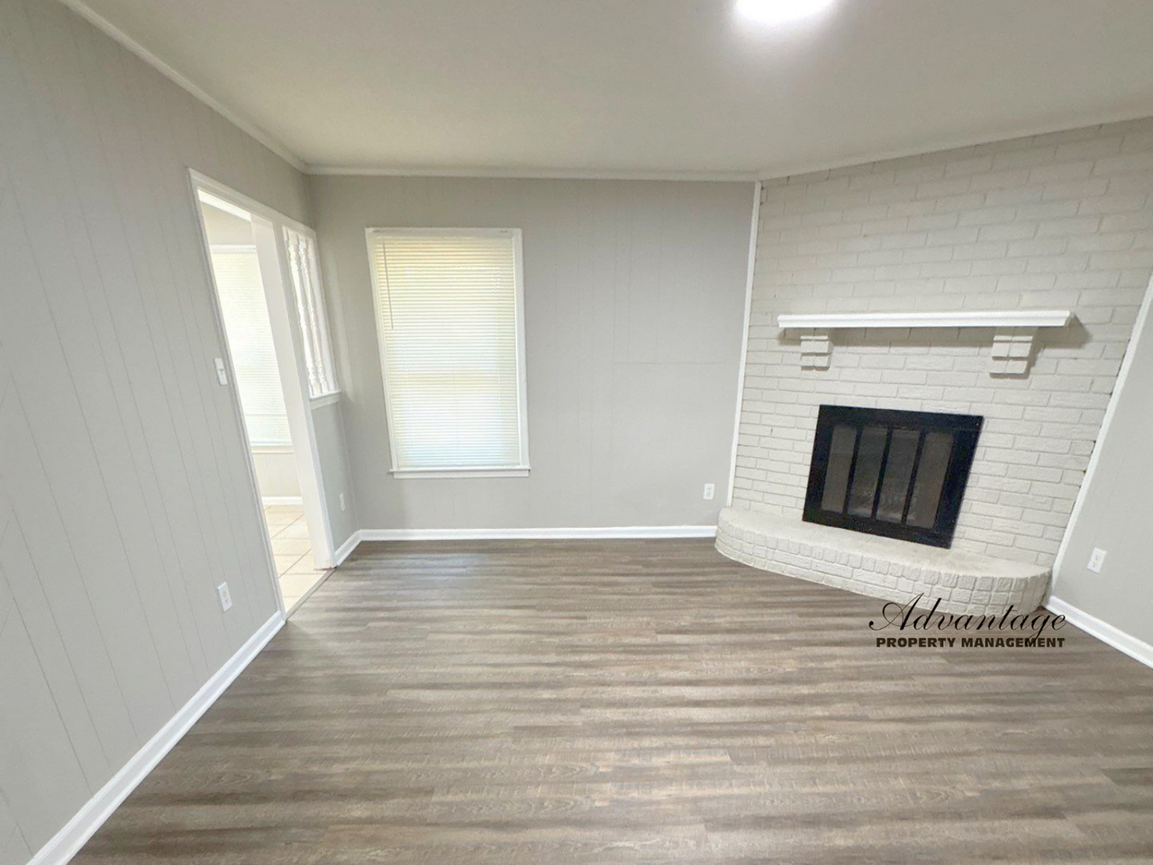 4092 Twilight Ave - Photo 4 of 23