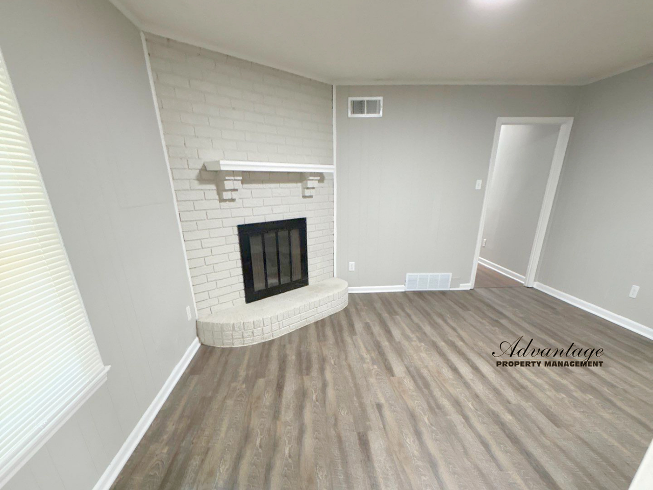 4092 Twilight Ave - Photo 5 of 23
