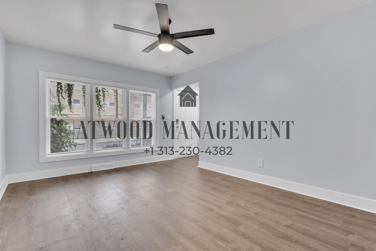 7677 Westwood St - Photo 2 of 17