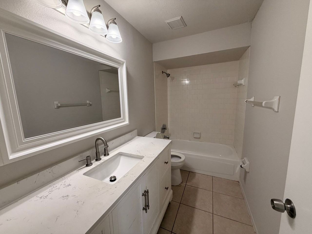 1832 Rita St - Photo 4 of 10