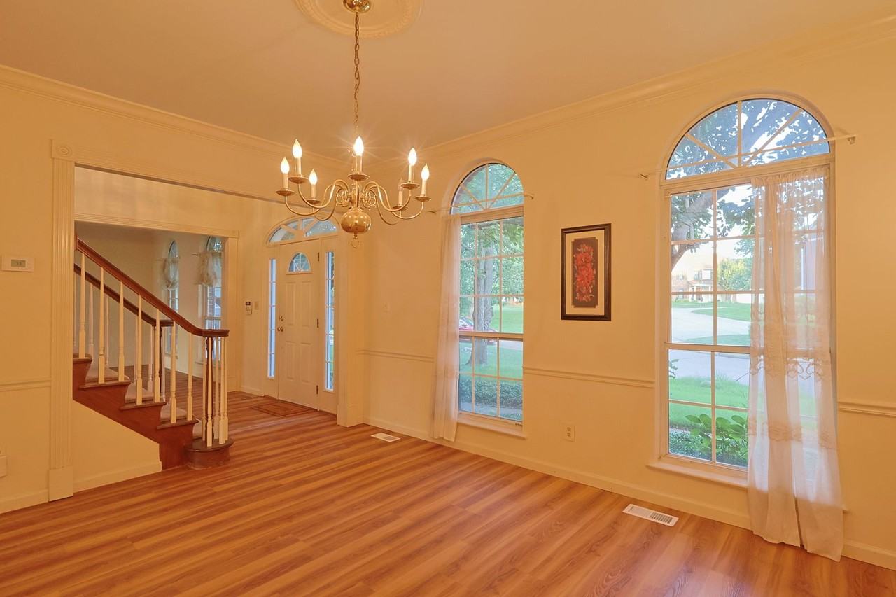 600 Arbor Glen Ct - Photo 7 of 33