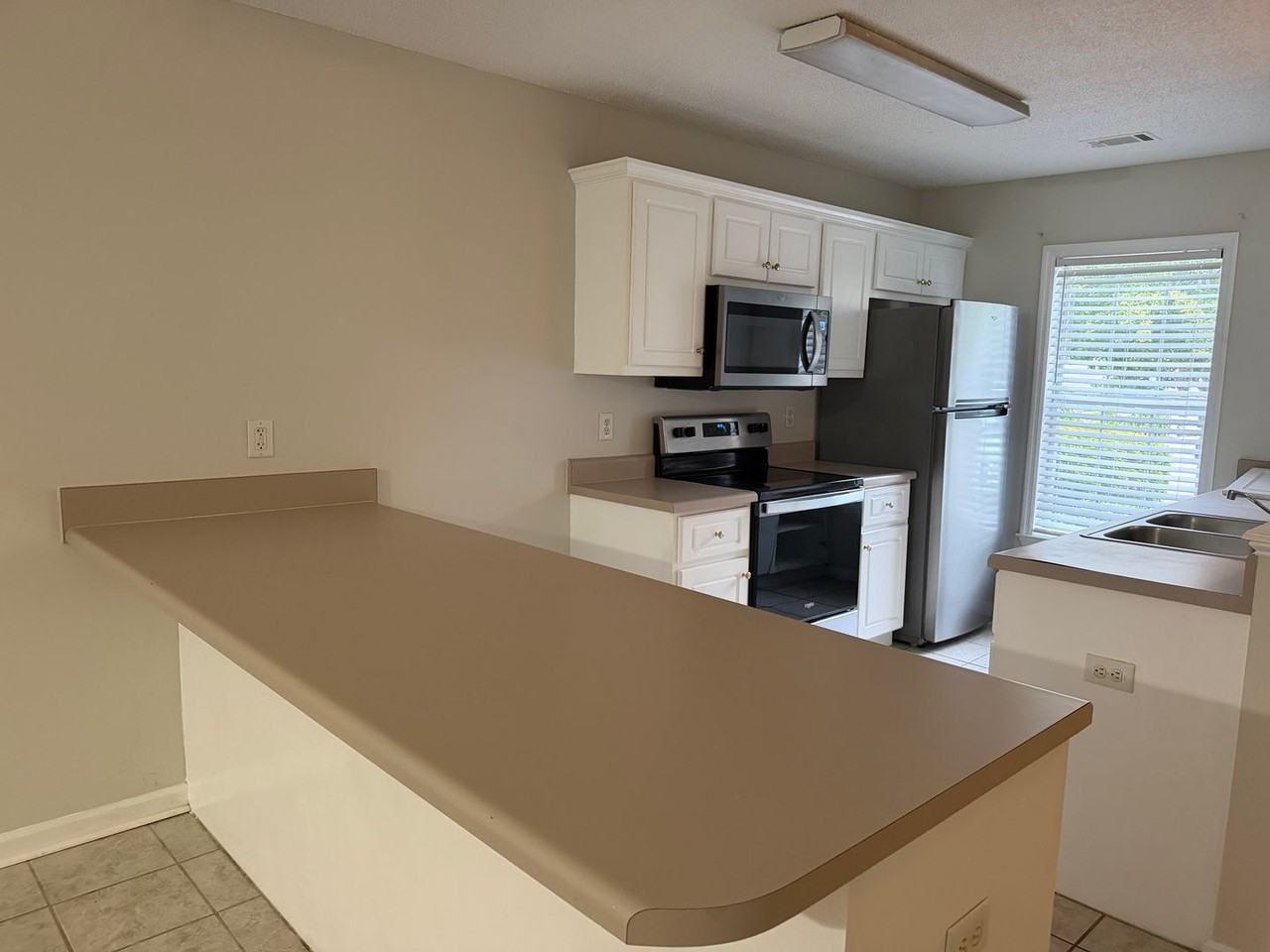 2014 Summer Valley Way - Photo 2 of 5
