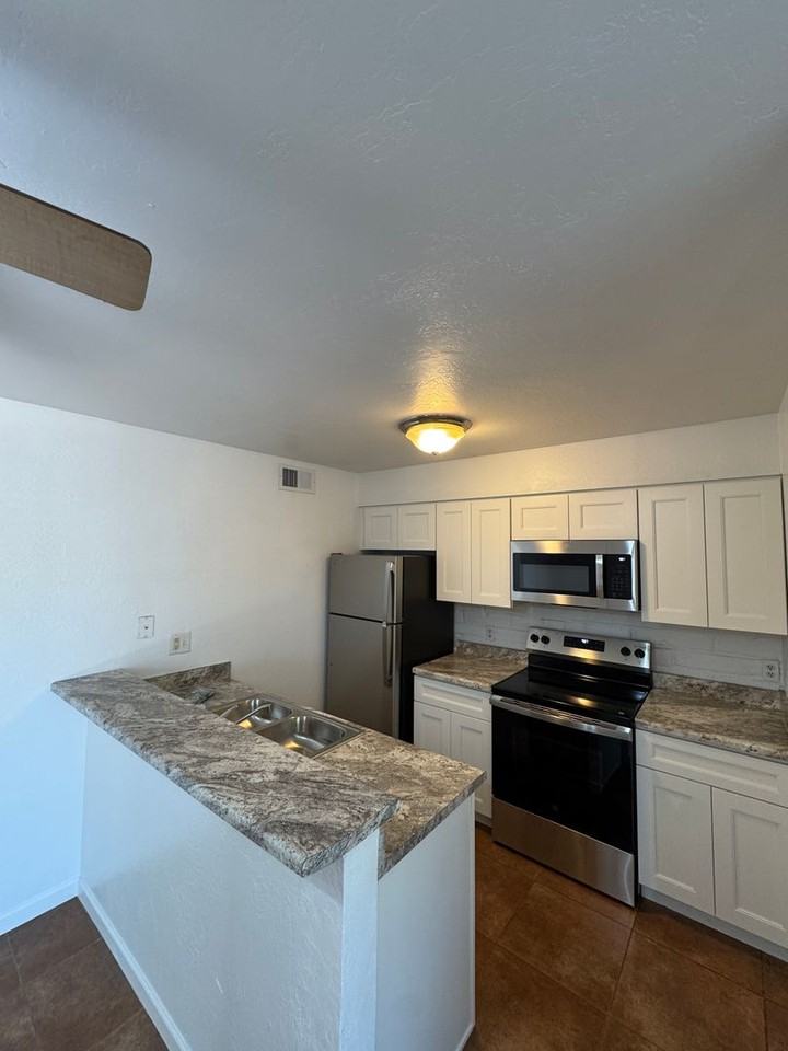 6626 E Calle La Paz - Photo 2 of 6