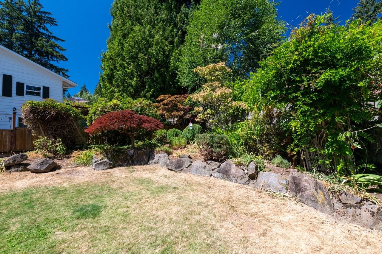 16650 Se 26th St - Photo 5 of 50