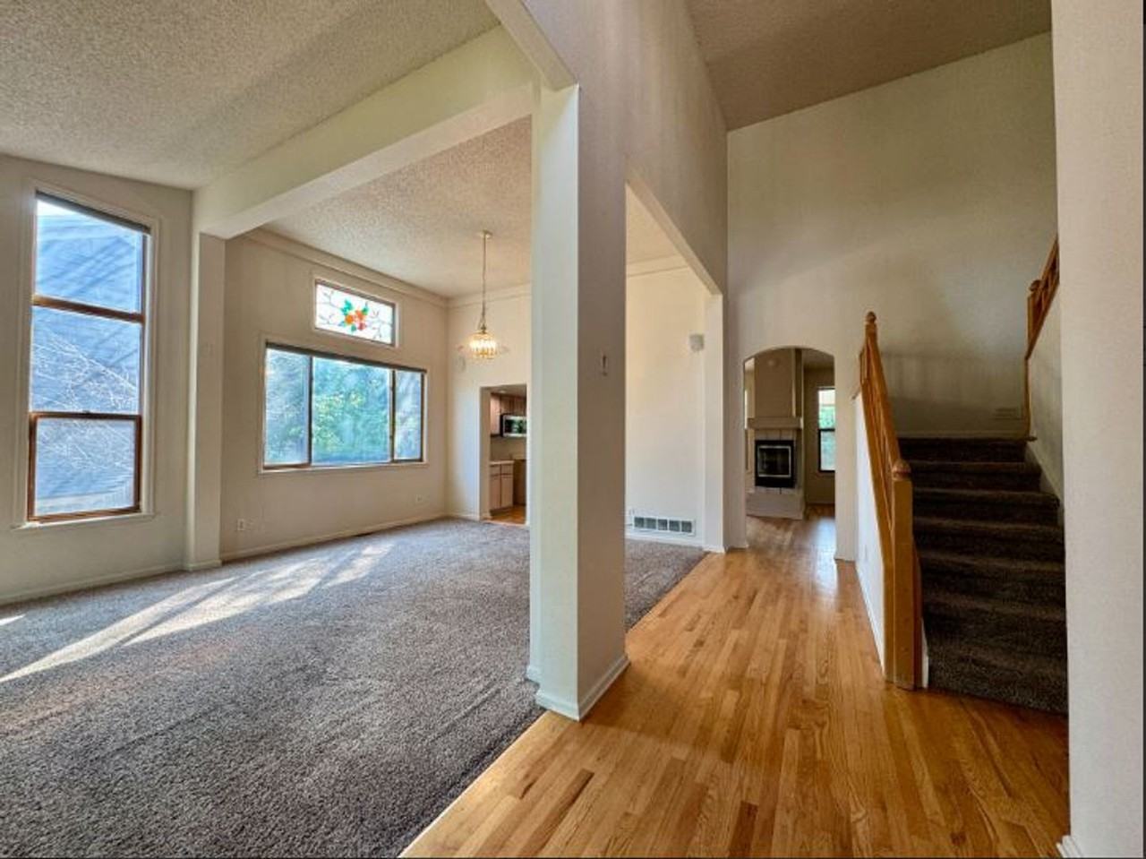 2404 S Holman Cir - Photo 2 of 30