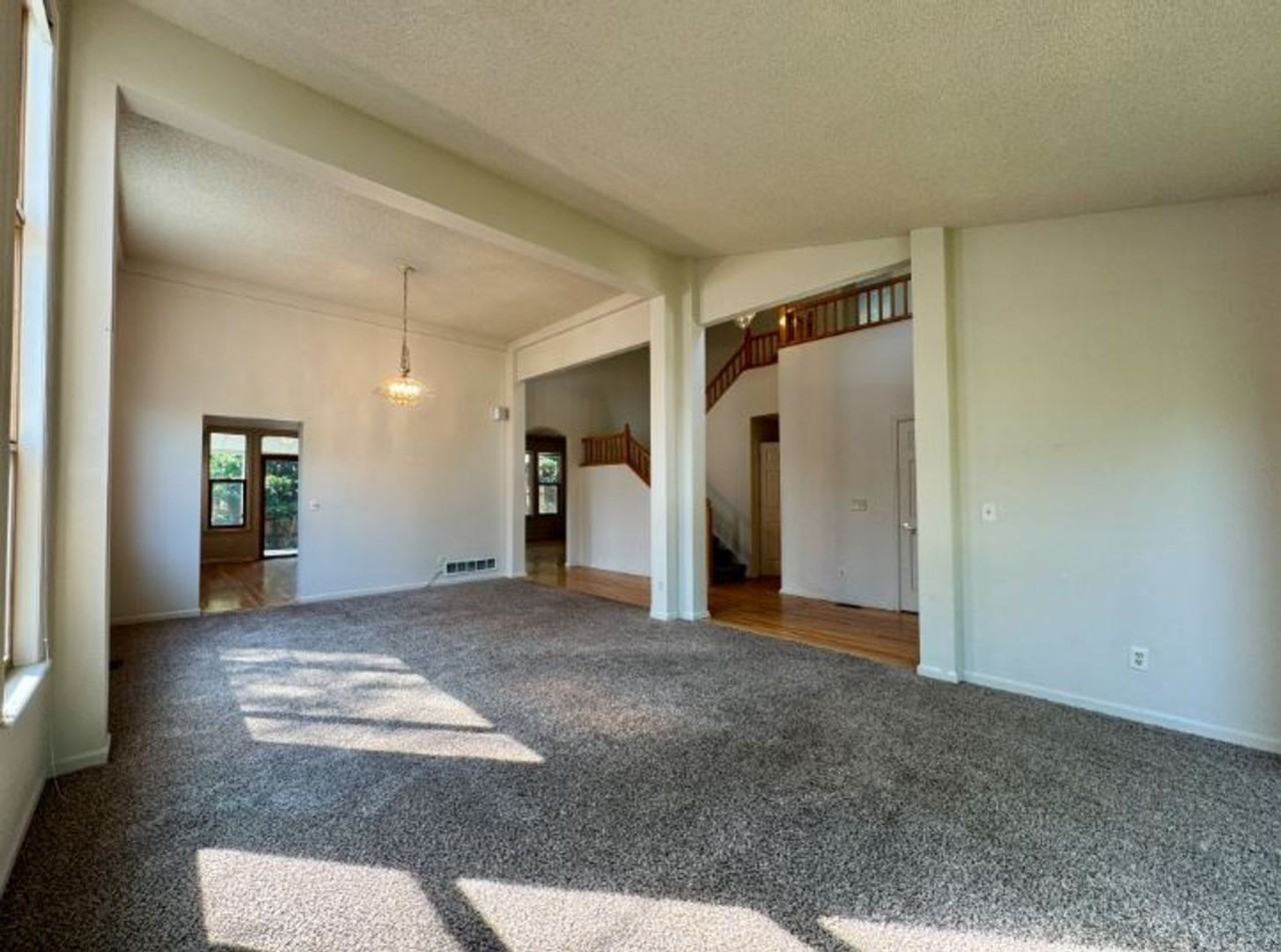 2404 S Holman Cir - Photo 3 of 30
