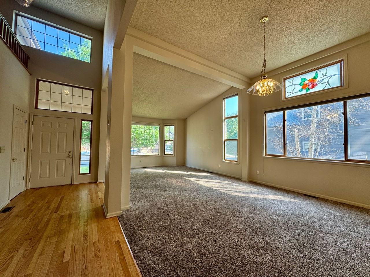 2404 S Holman Cir - Photo 4 of 30