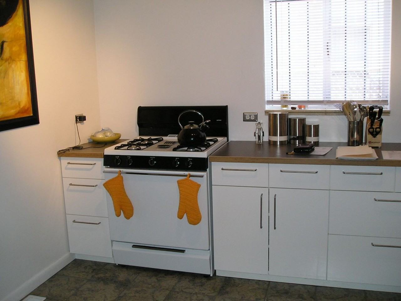 3145 N Columbine St - Photo 4 of 15