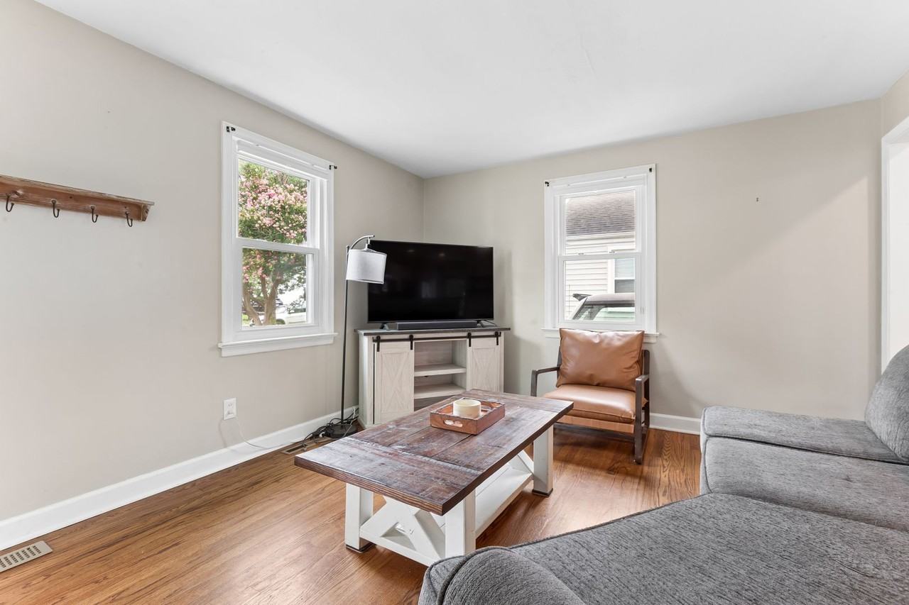 1325 Calla Ave - Photo 6 of 32