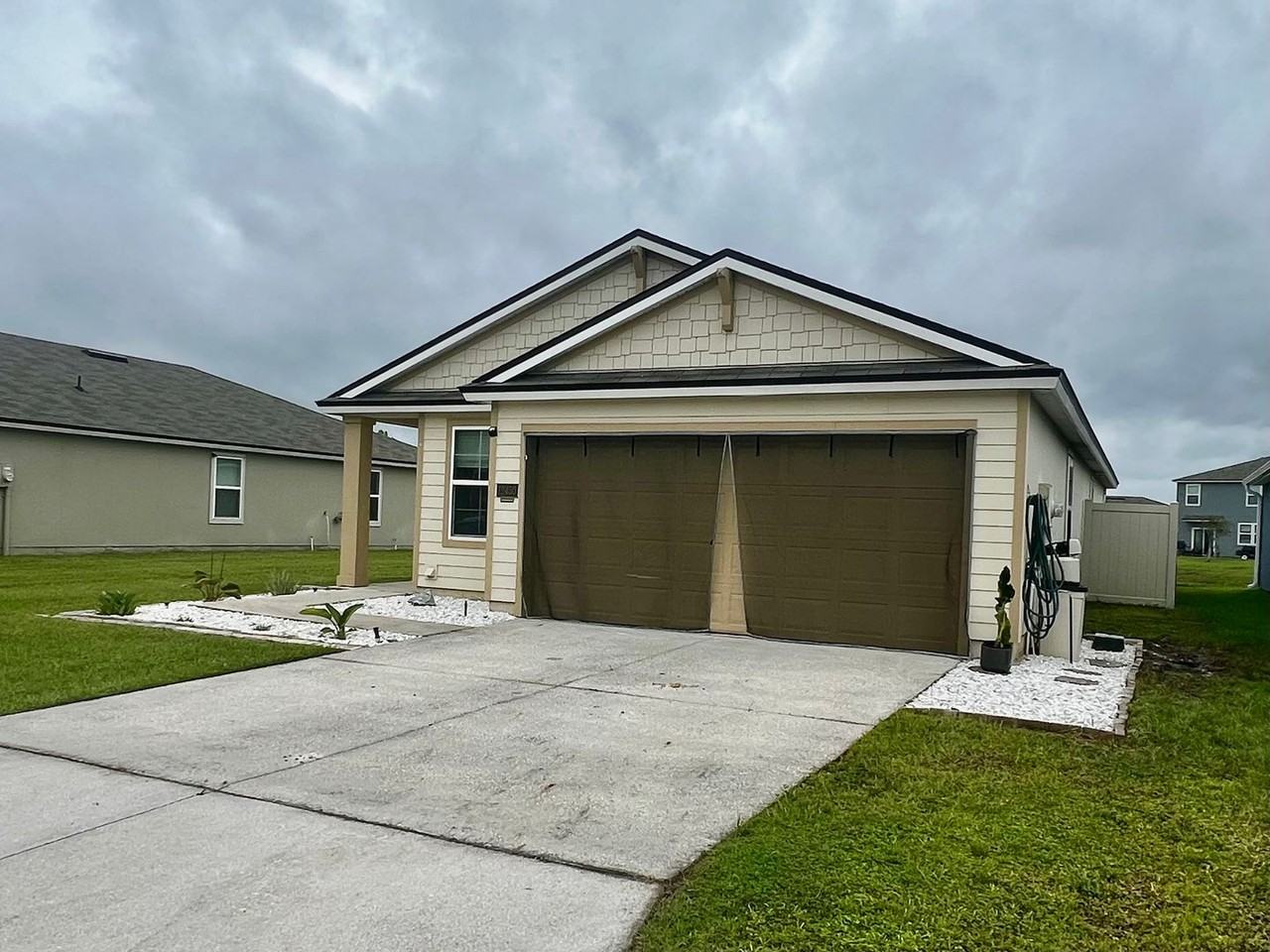 12450 Russian Olive Rd - Photo 3 of 22