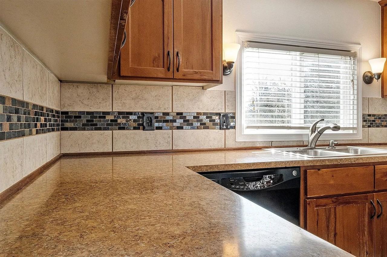 757 S 8th Ave - Photo 4 of 18