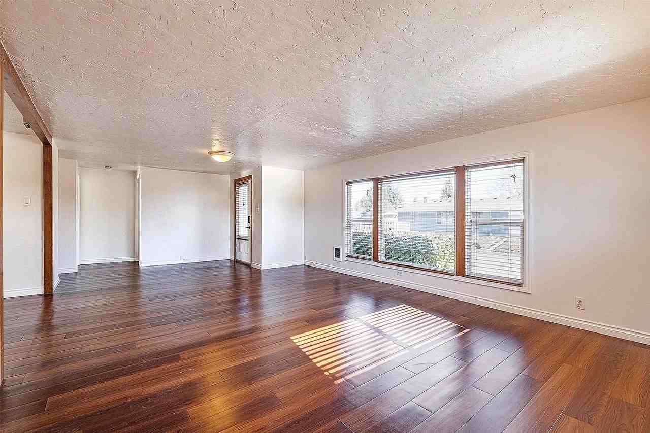 757 S 8th Ave - Photo 7 of 18