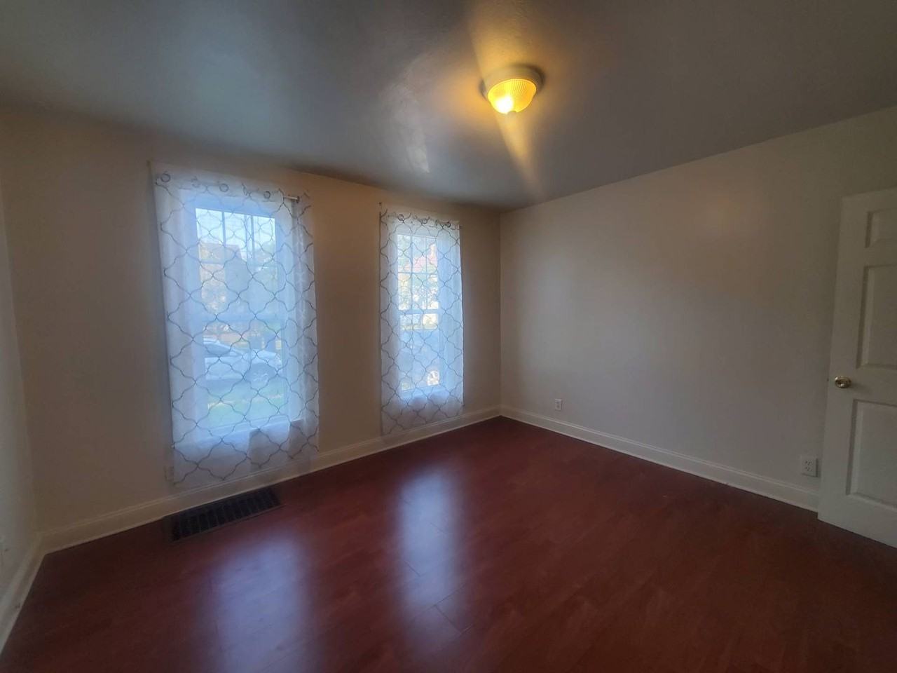 2010 Forestdale Ave - Photo 2 of 35