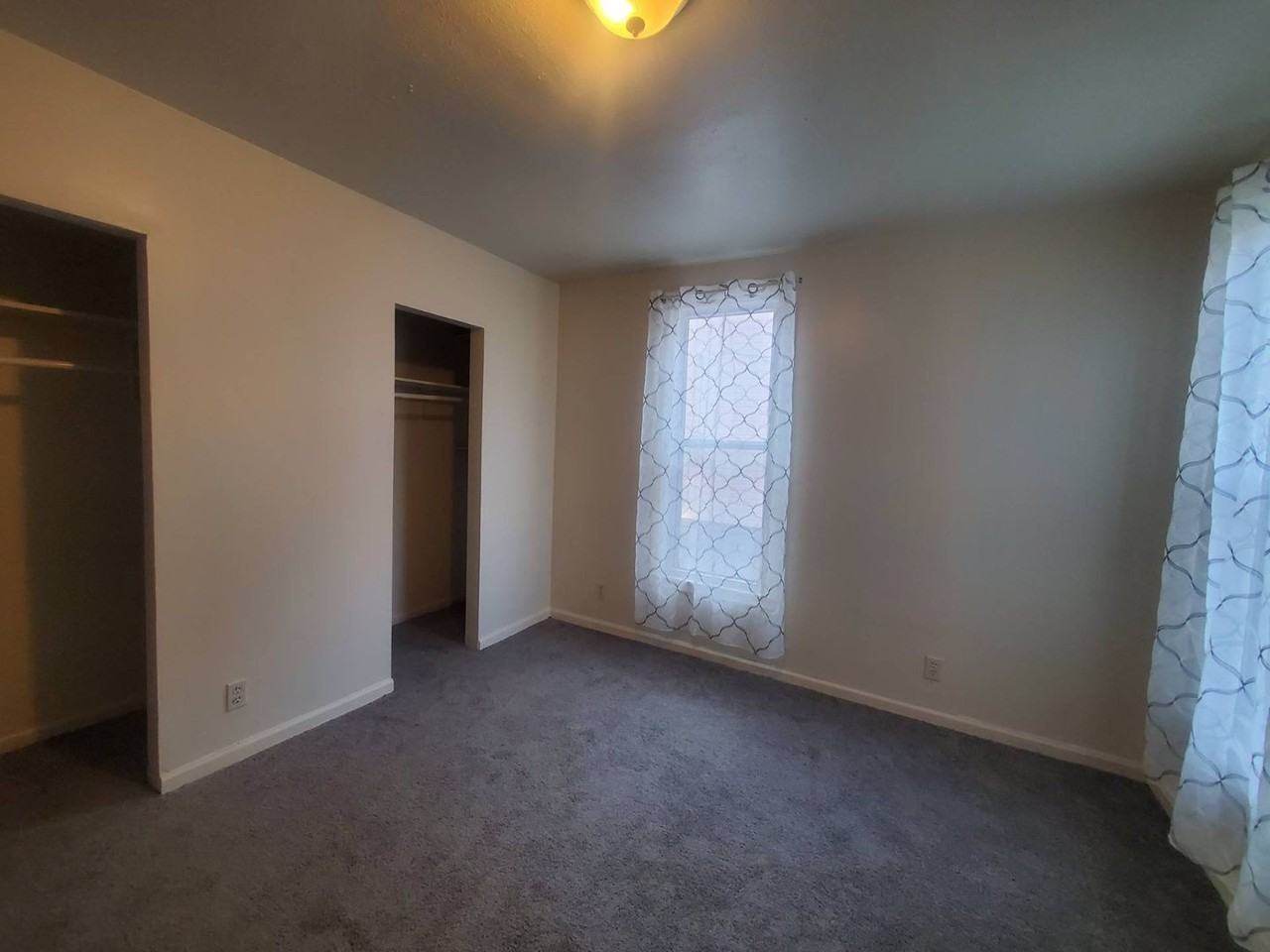 2010 Forestdale Ave - Photo 5 of 35