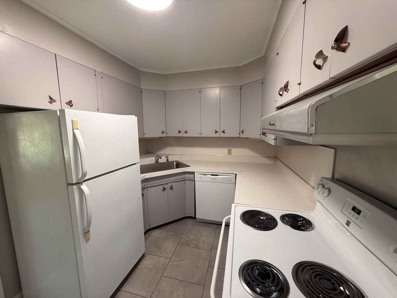 2739 E 3rd St - Photo 2 of 13