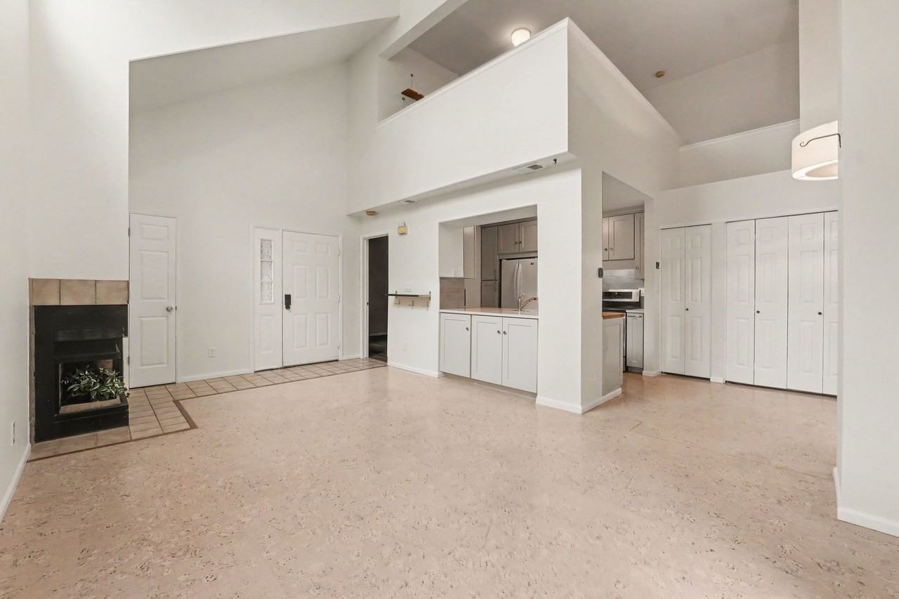 6761 S Ivy Way #B6 - Photo 2 of 23