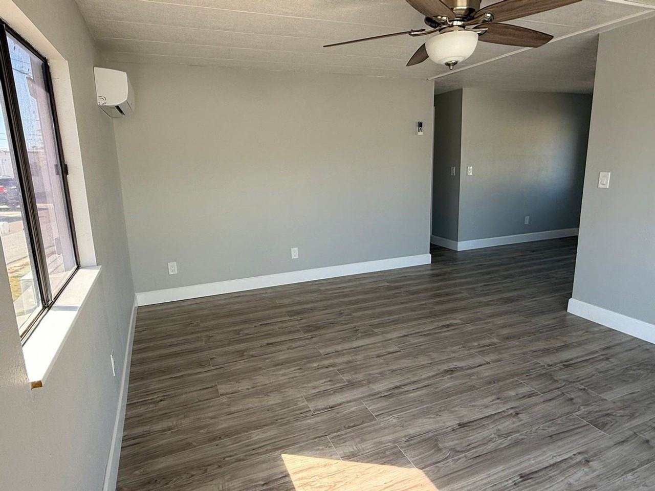 1375 Pasadena Ave S - Photo 5 of 14