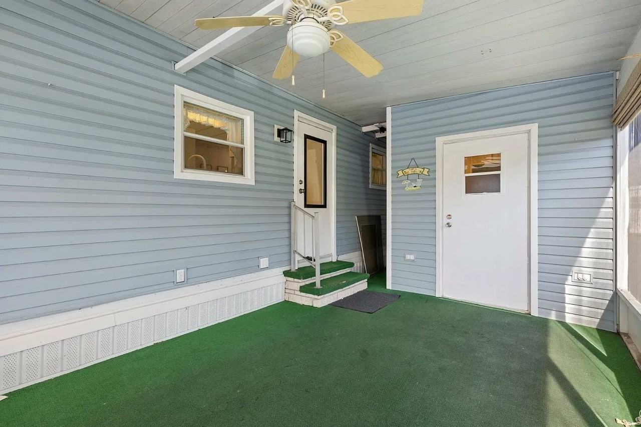 1071 Donegan Rd - Photo 4 of 23