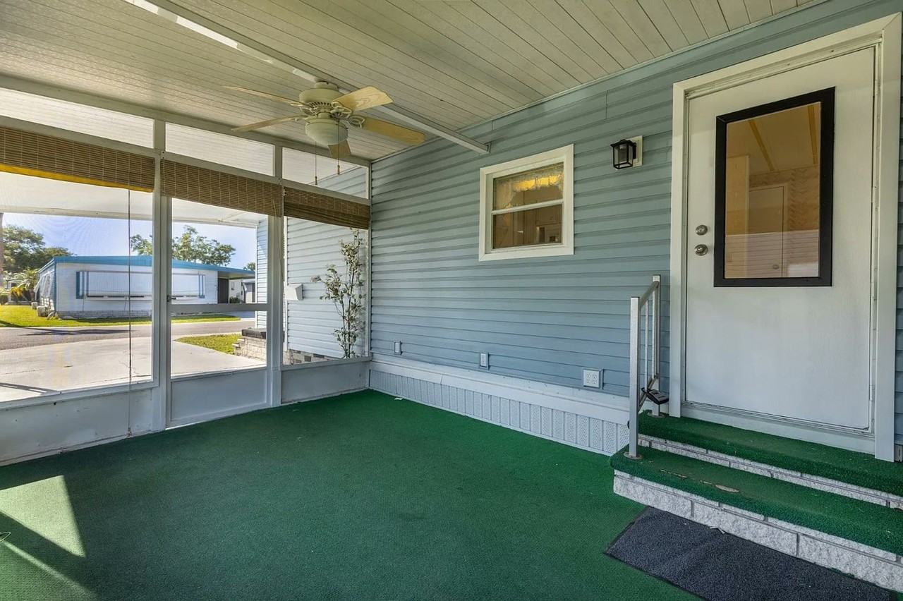 1071 Donegan Rd - Photo 5 of 23