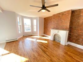 featured image of 10 Farrington St