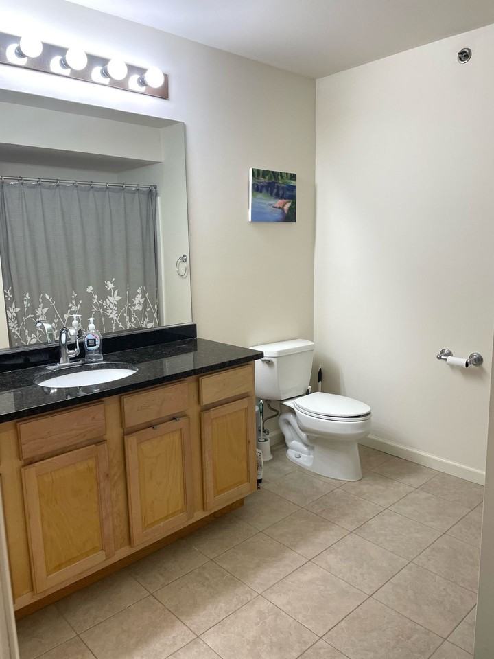 FIELDSTONE MANOR, LLC - Photo 3 of 10