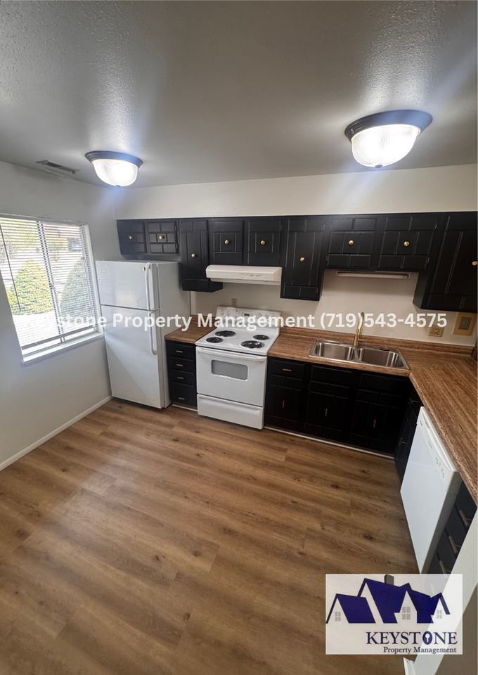 17 Villa Dr - Photo 6 of 24