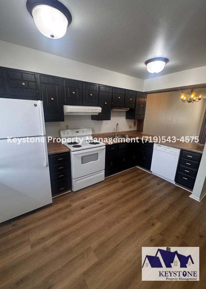 17 Villa Dr - Photo 7 of 22