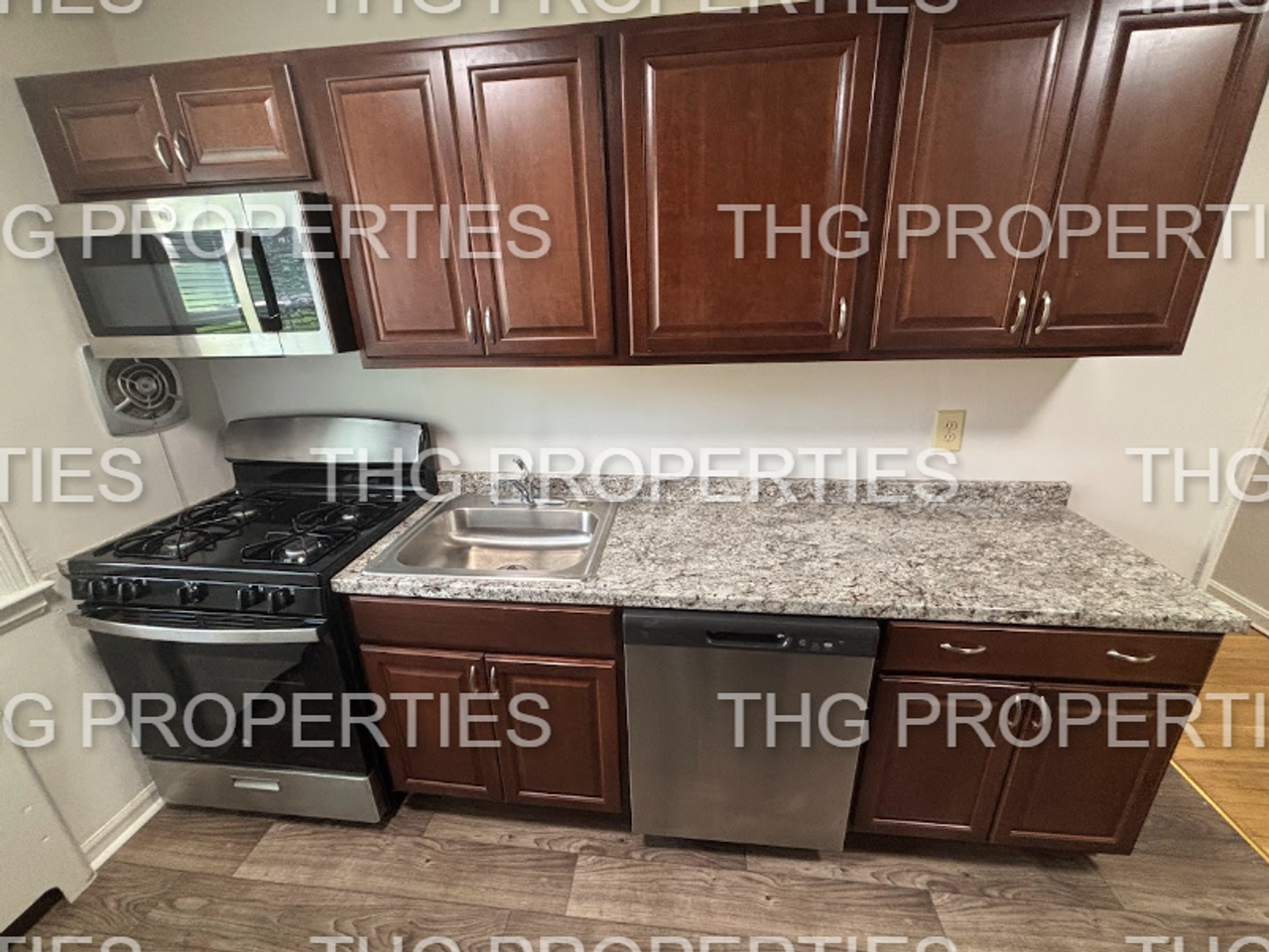 88 Woodland - Photo 3 of 14