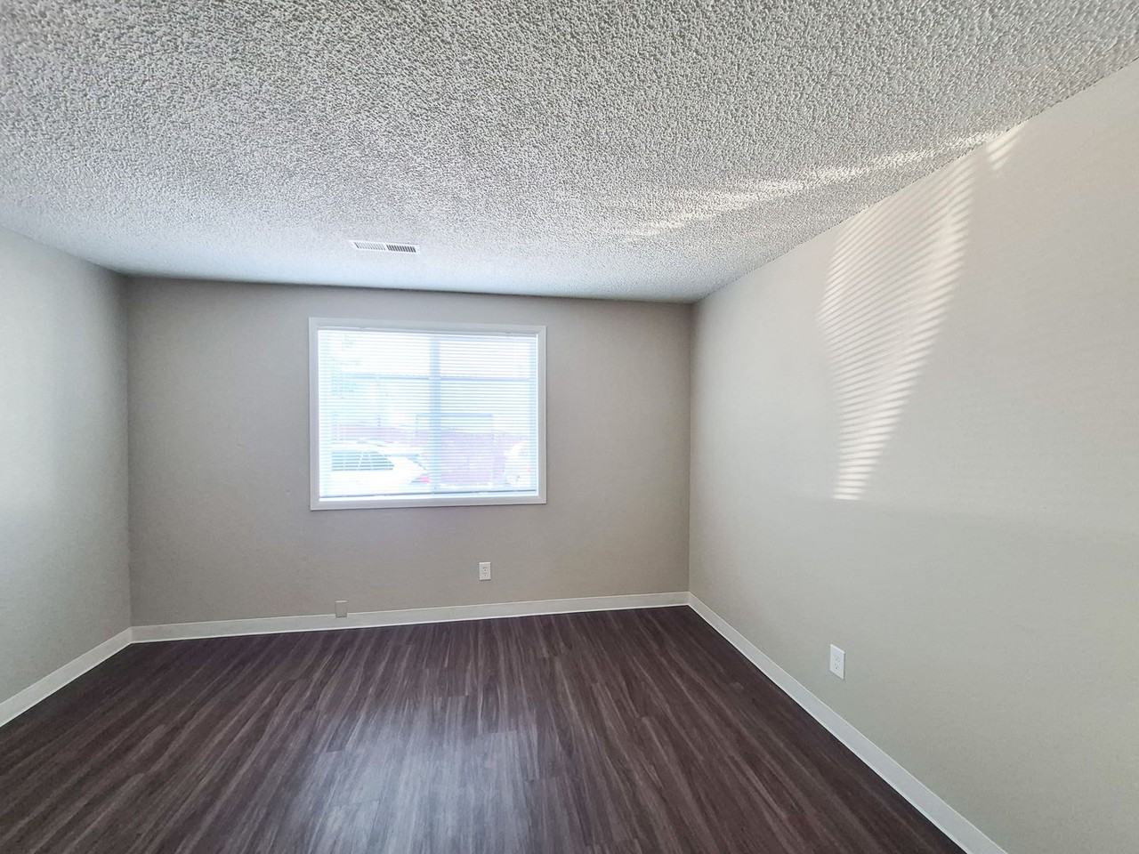 1543-1611 Salishan St SE - Photo 4 of 39