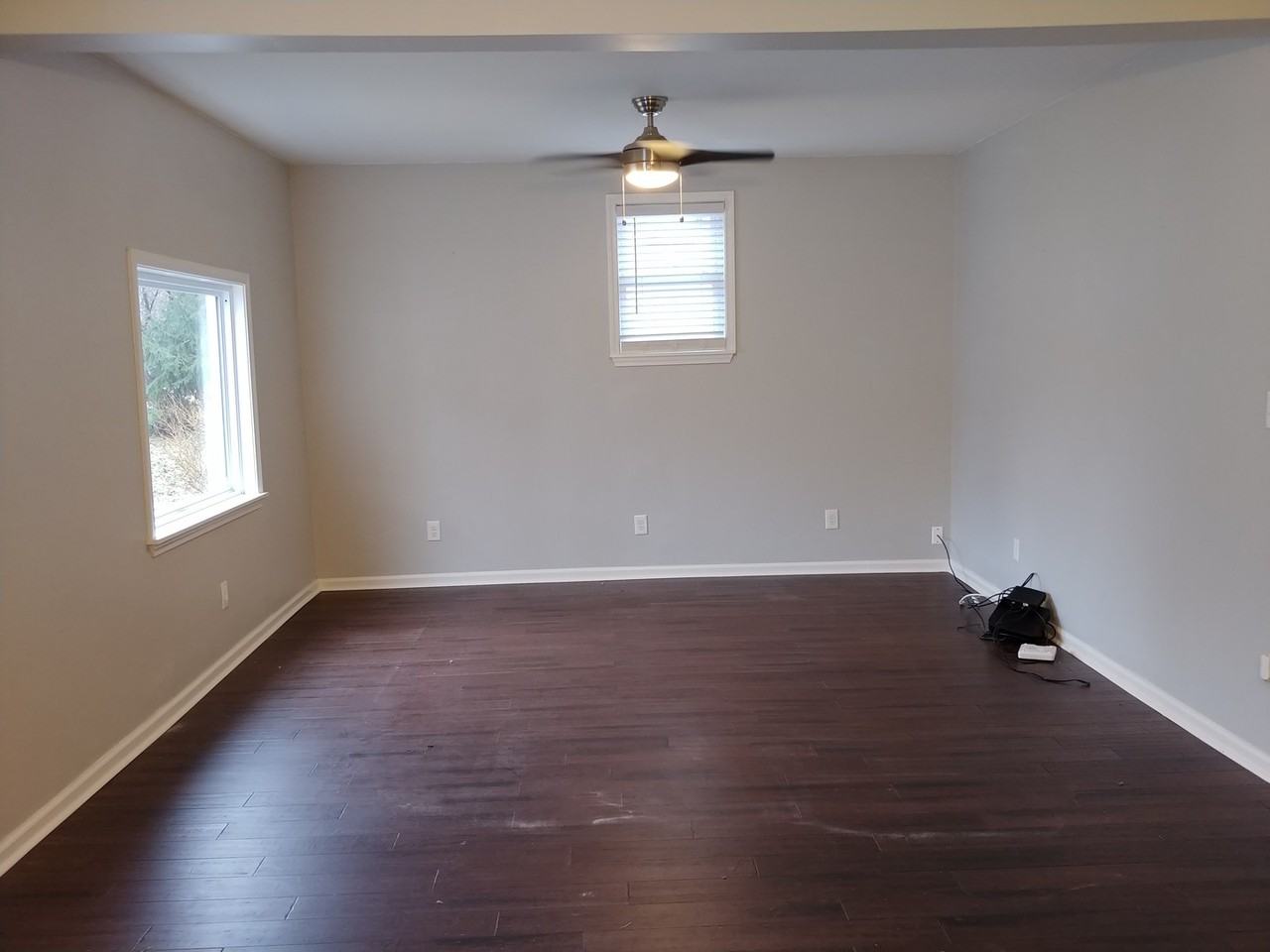 3035 University Rd - Photo 6 of 25