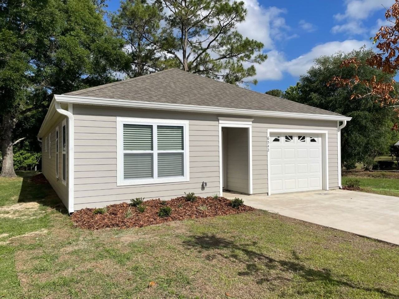 6542 Nw 109th Pl - Photo 3 of 23