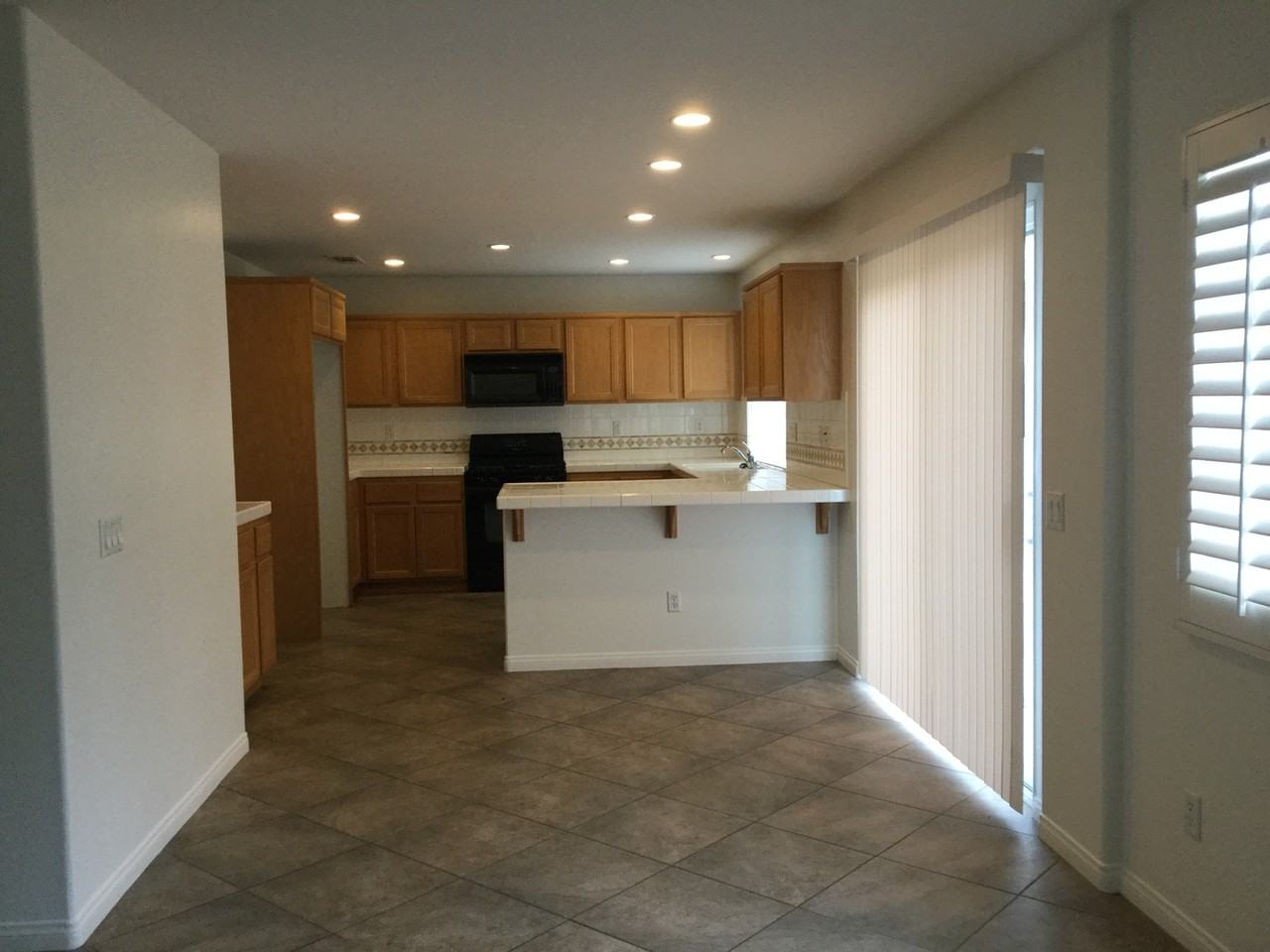 11408 Magnolia St - Photo 5 of 12