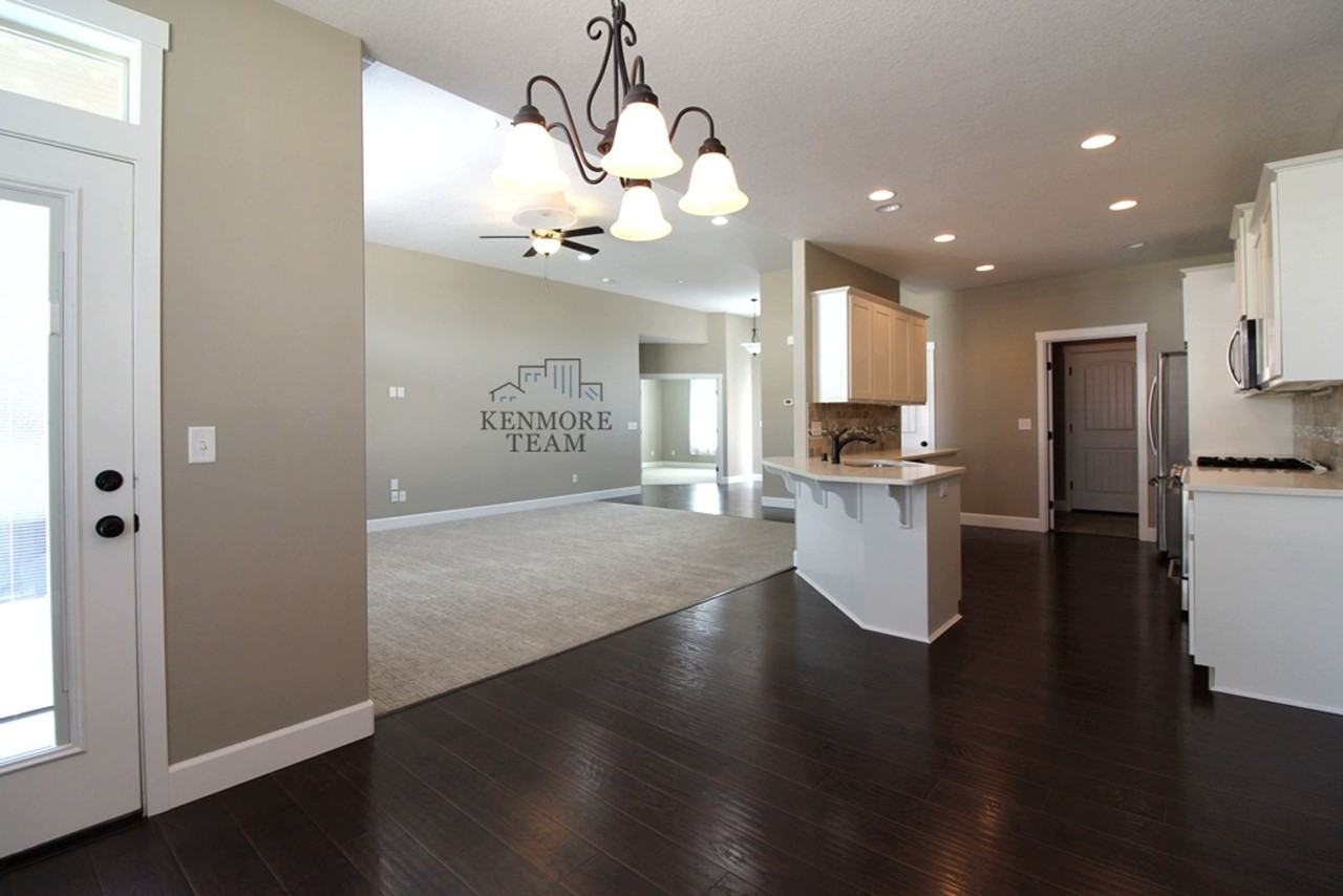 2800 Copperbutte St - Photo 3 of 11