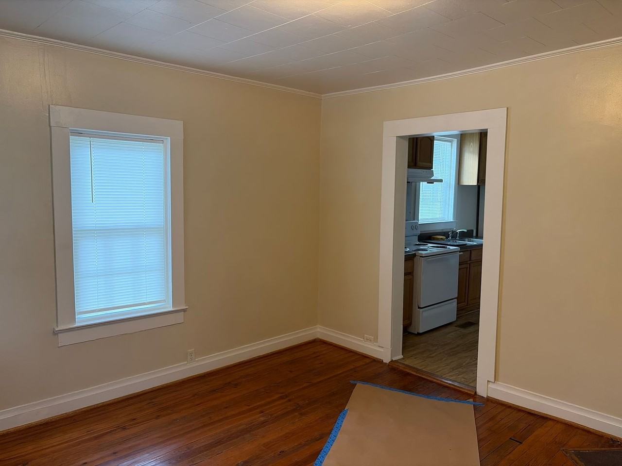 348 Dixie Broadway - Photo 2 of 10