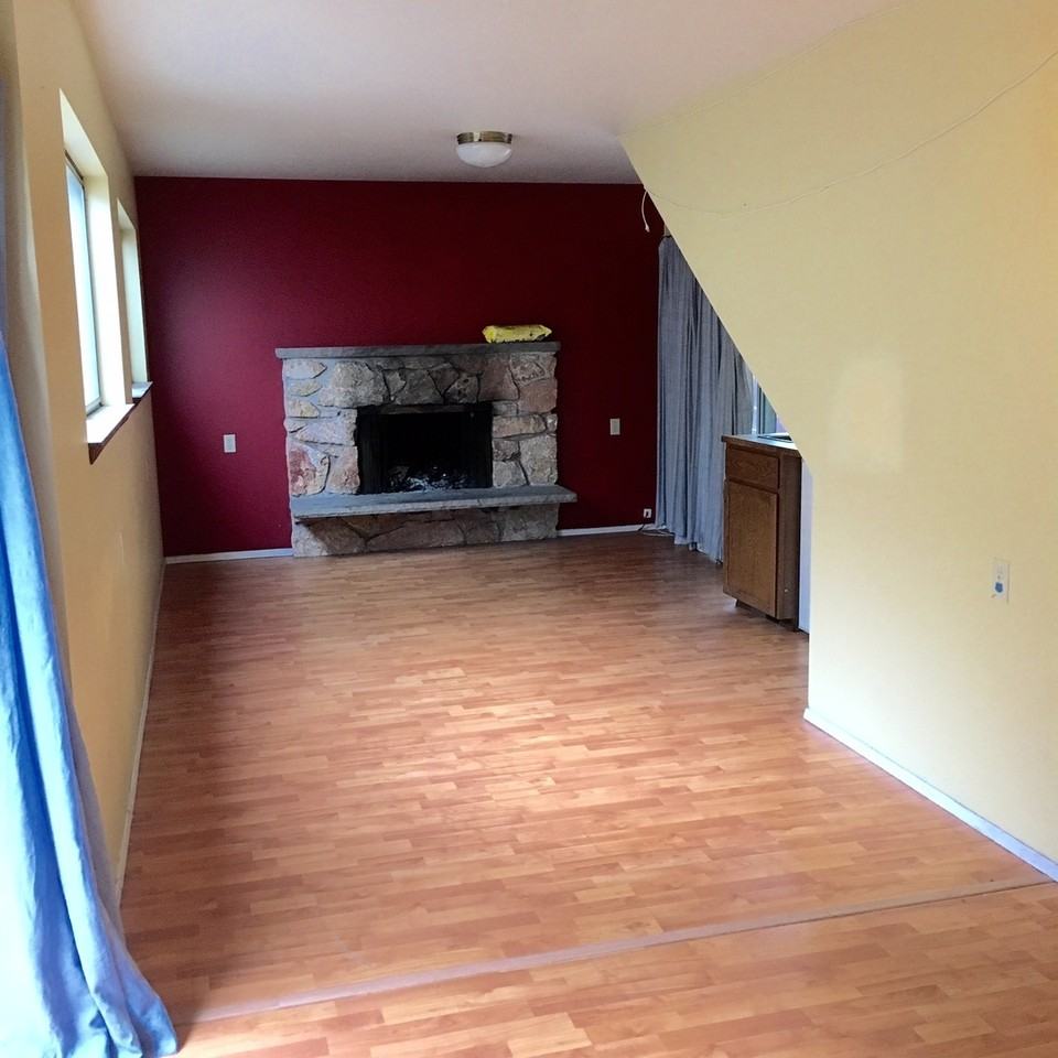 4728 4th Ave Ne - Photo 7 of 25