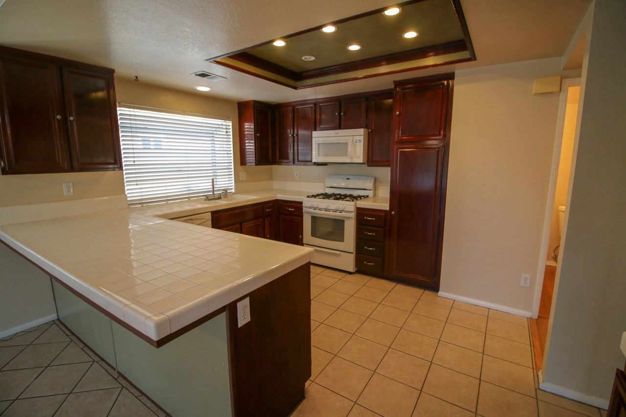 17716 Streamside Ln - Photo 7 of 20