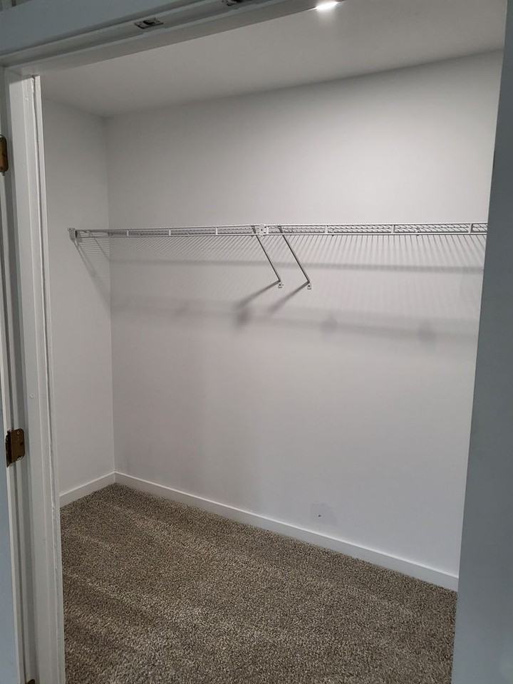 Cinema Apartments - Photo 7 of 20