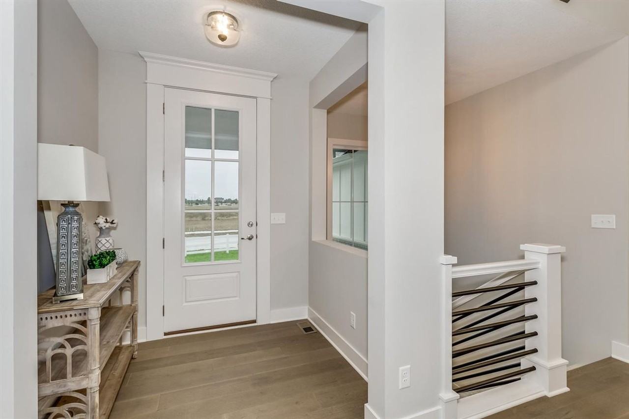 2418 N Bluestone St - Photo 3 of 19