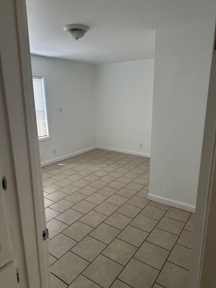 6808-6812 MAIN STREET - Photo 5 of 42