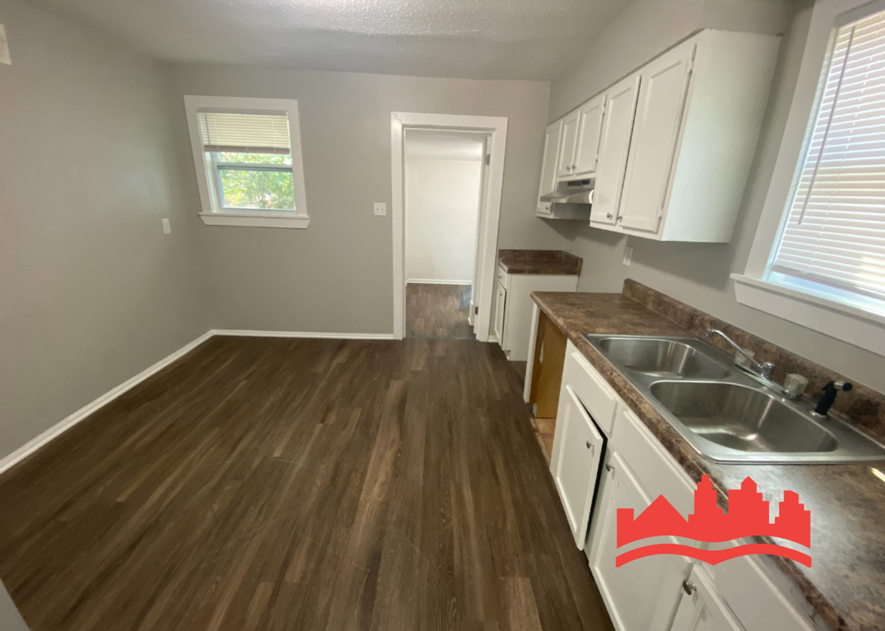 2189 Pueblo Ave - Photo 3 of 11