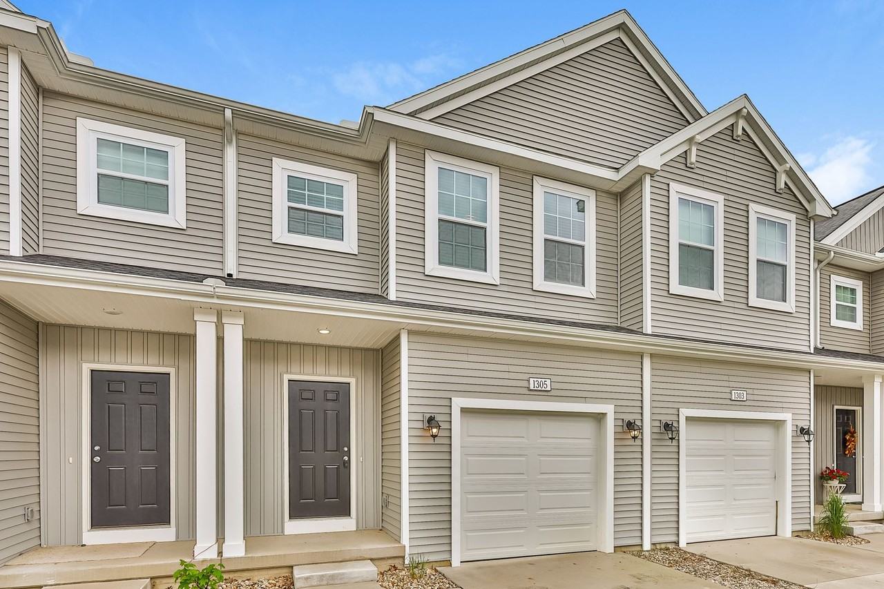 1301 Trailview Ct - Photo 2 of 31