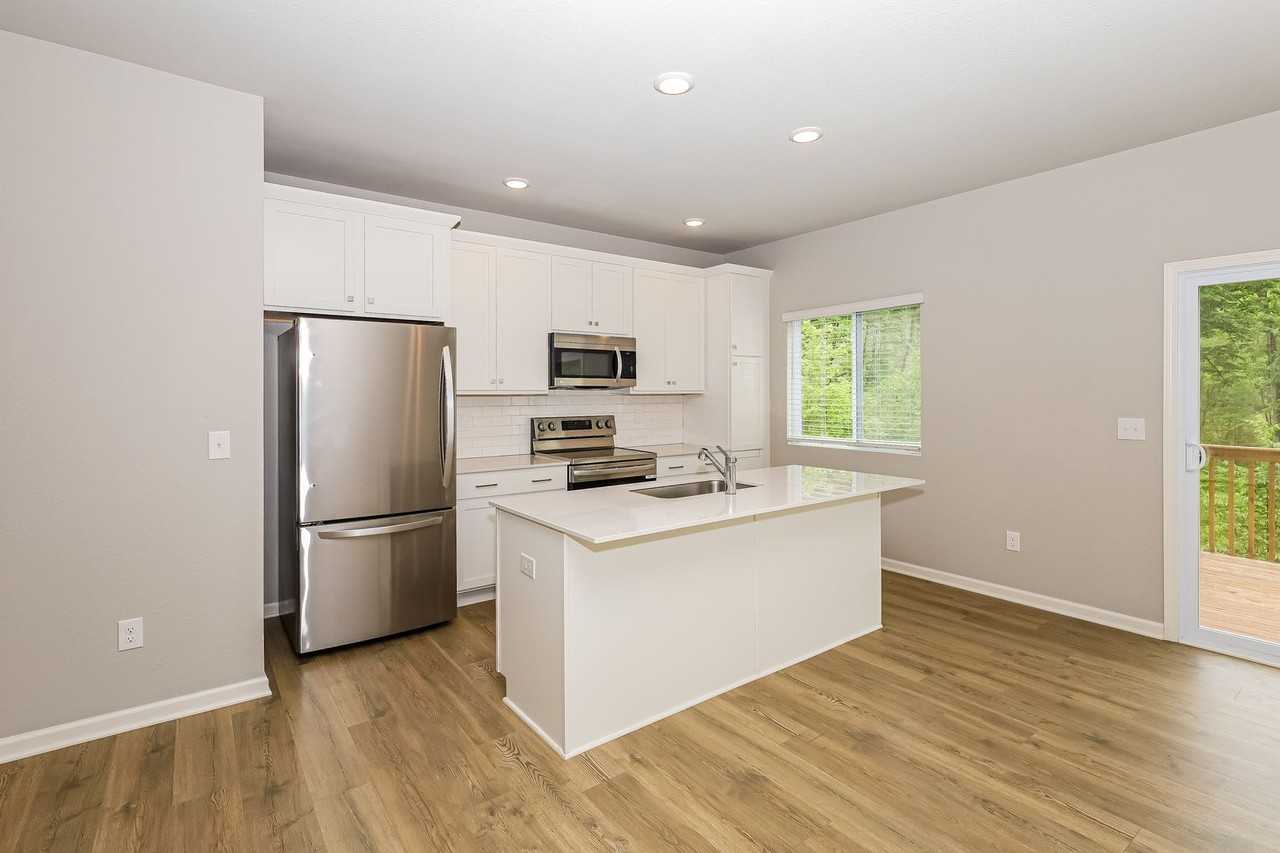 1301 Trailview Ct - Photo 5 of 31