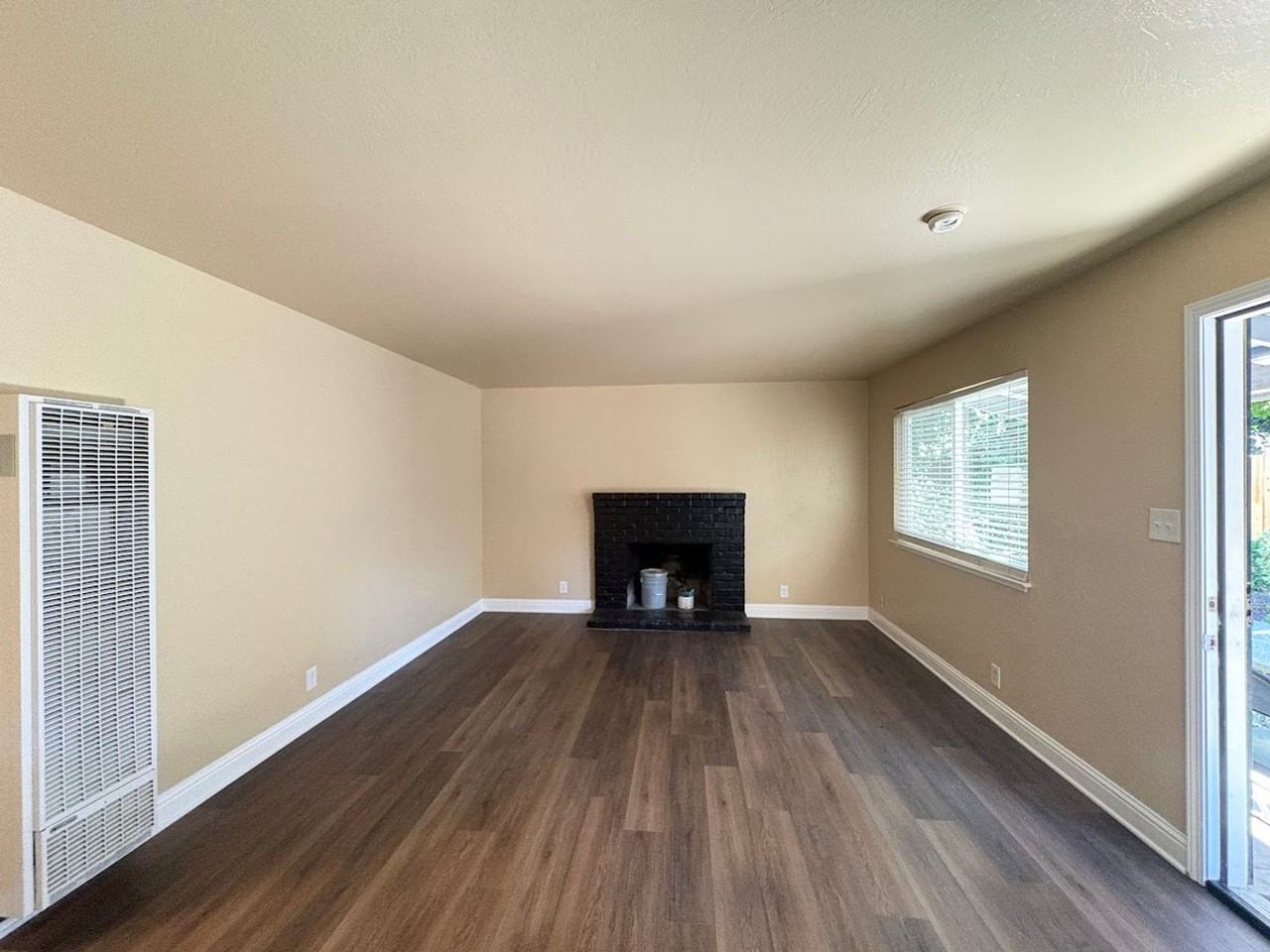 1707 W Swain Rd - Photo 3 of 21