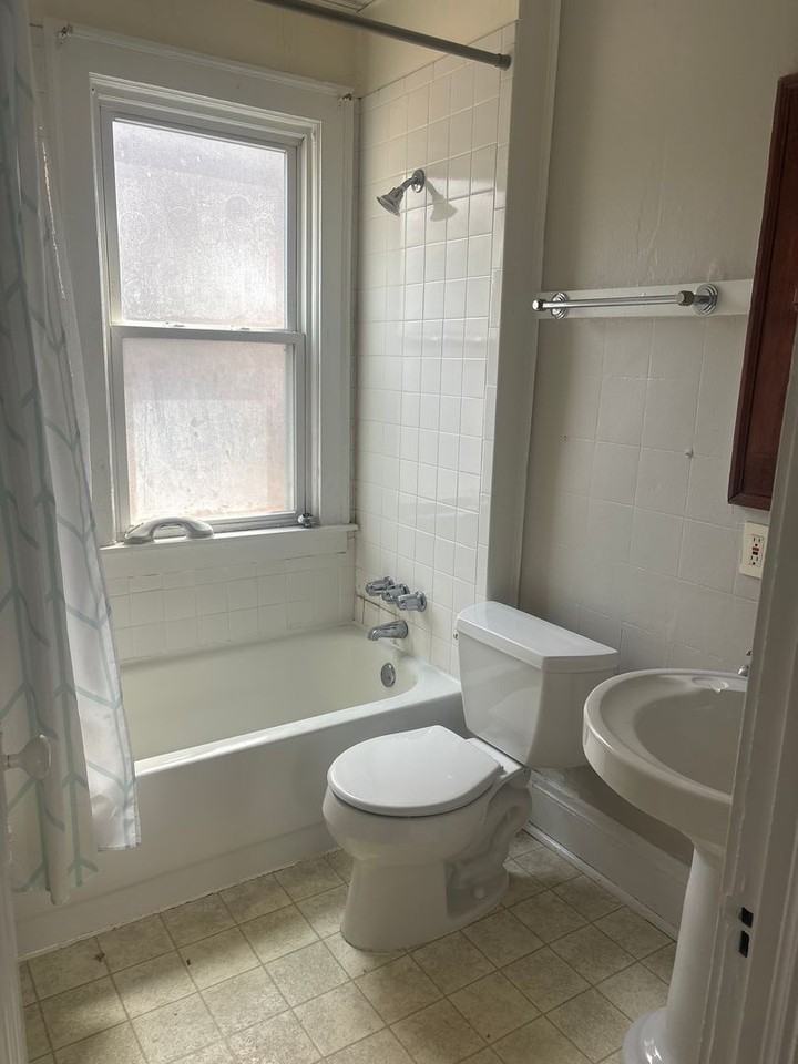 2059 Lewis Dr - Photo 5 of 6