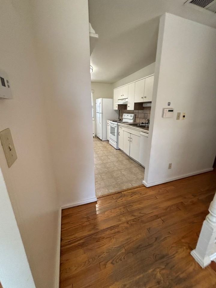 6276 W Monticello Ave - Photo 5 of 22